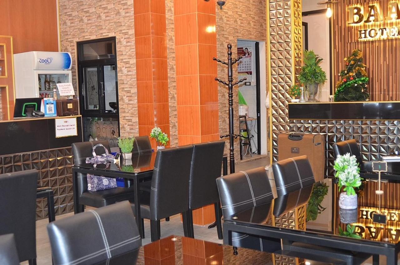 Baanpin Hotel & Cafe Бангкок Екстер'єр фото
